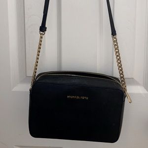 Black Michael Kors Jet Set Large Purse